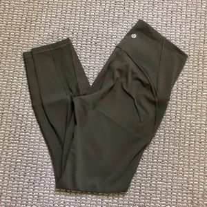 EUC Lululemon Train Times 25” Olive Sz 6